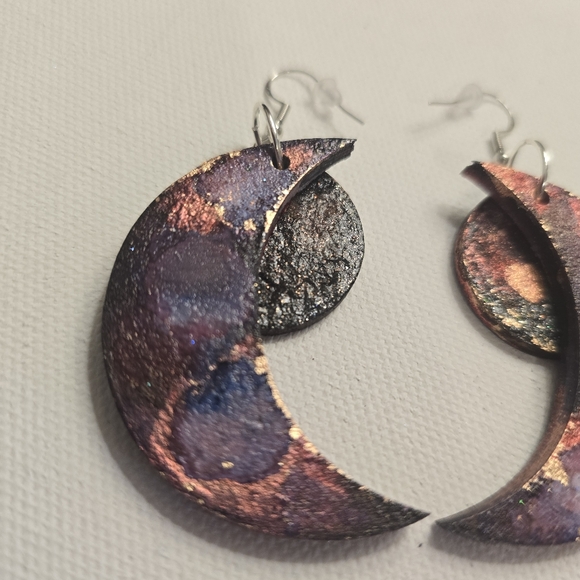 HANDCRAFTED Wood Crecent Moon Pierced Earrings HANDPAINTED ARTISAN Jewelry - Picture 5 of 16